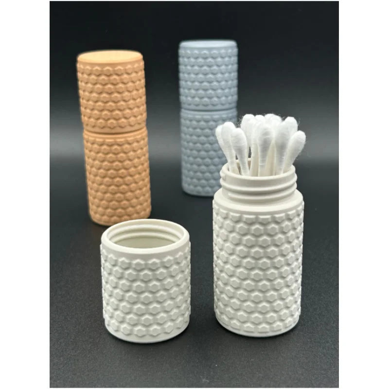 Boîte de rangement, adaptée pour conserver les jeunes pousses et les petits articles. Gain de place, pratique et simplification de l'organisation des articles.