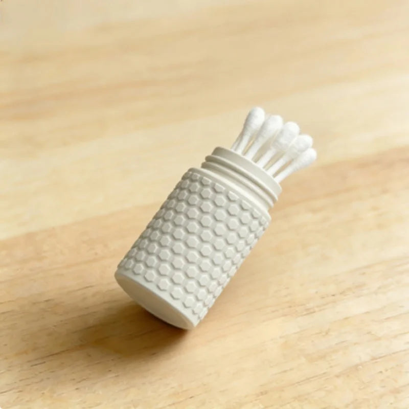 Boîte de rangement, adaptée pour conserver les jeunes pousses et les petits articles. Gain de place, pratique et simplification de l'organisation des articles.